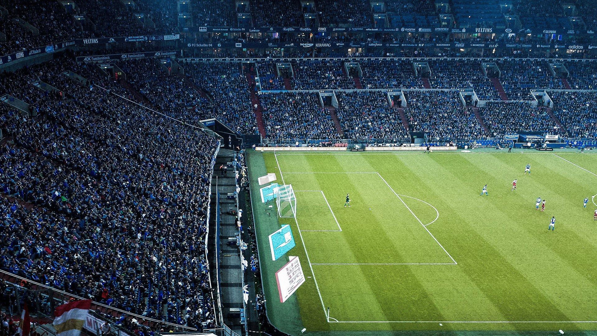 巴西球星菲米联赛资格突遭撤销，足球界震惊与质疑齐发