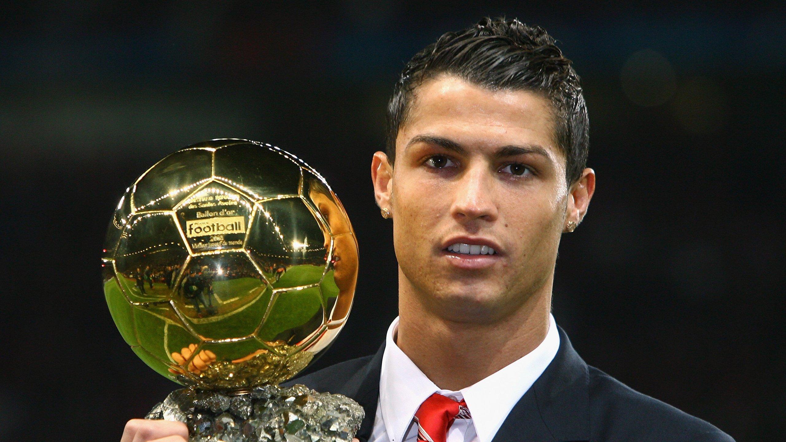 于大宝评向余望，年轻球员潜力无限，未来或成国家队新星