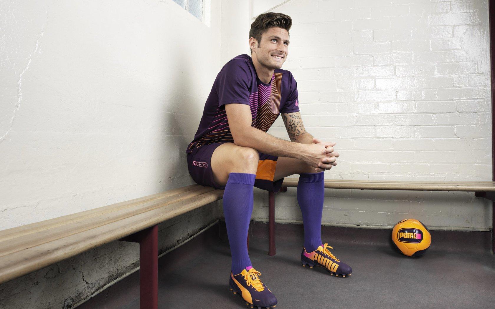 掘金队记,科罗拉多签下后卫里斯-比克曼,赌城夏联成试金石